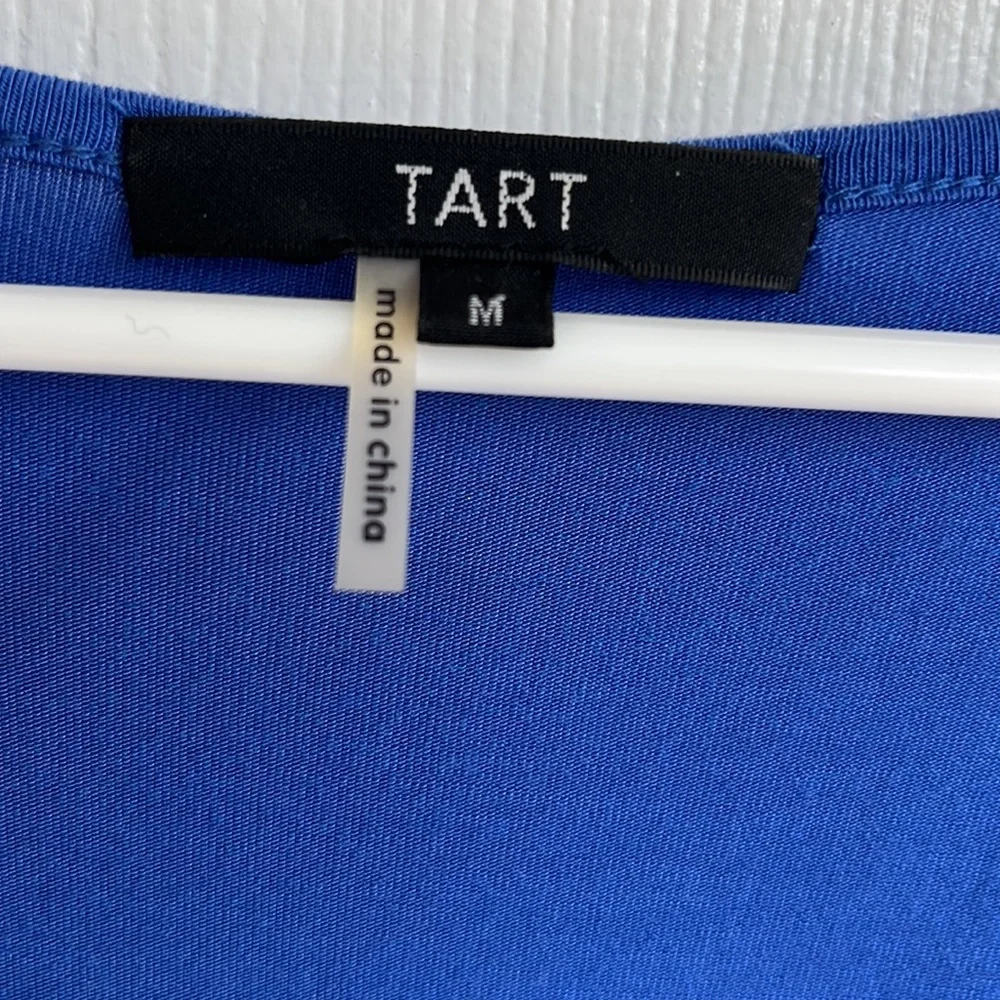 Tart women’s faux wrap blue top.  Sleeveless. Size medium.  Stretchy and sexy - Picture 5 of 6